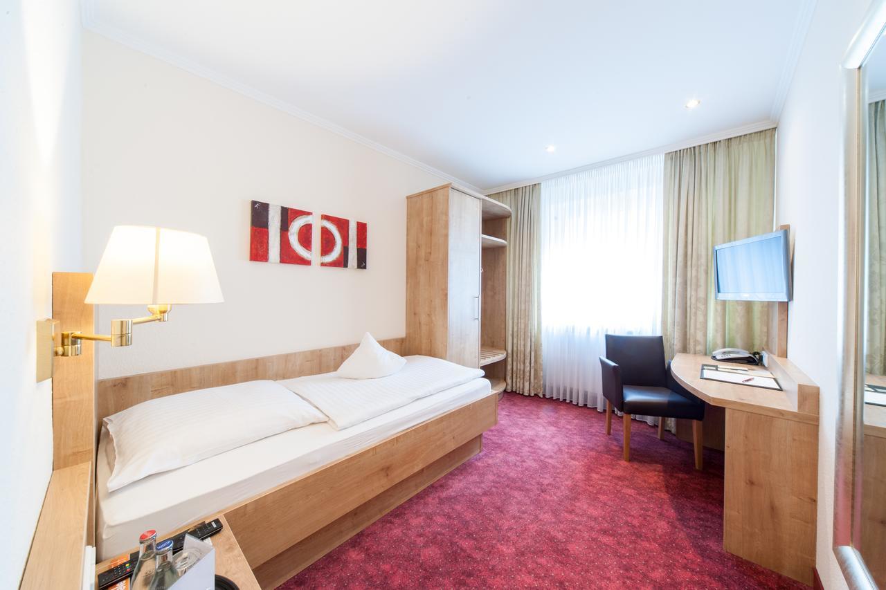 Hotel Restaurant Bullerdieck Garbsen Εξωτερικό φωτογραφία